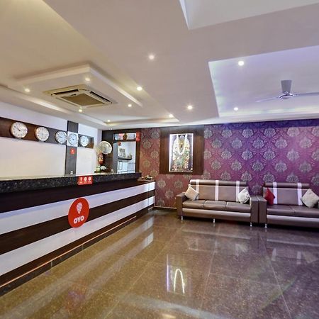 首都o萨曼维国际酒店 Belur  外观 照片